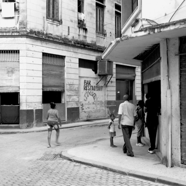 Photo: Customers at el Coral