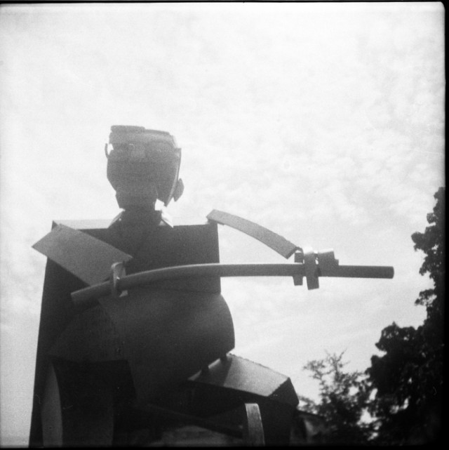 Photo: Agfa Click 2
Fomapan 100 (120)
Fomadon R09