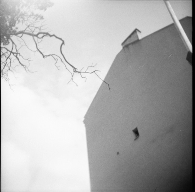 Photo: Agfa Isoly I
Fomapan 100 (120)
Fomadon R09