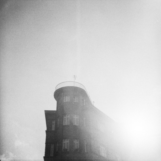 Photo: Agfa Isoly I
Fomapan 100 (120)
Fomadon R09