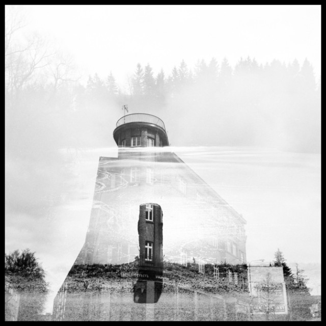 Photo: Corina - Fomapan Professional 100/120mm Foamdon R09