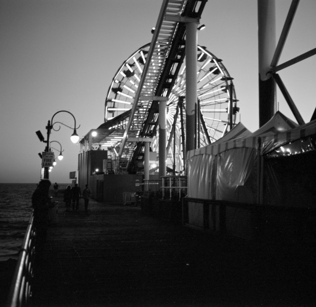 Photo: Santa Monica Pier, dusk/early evening